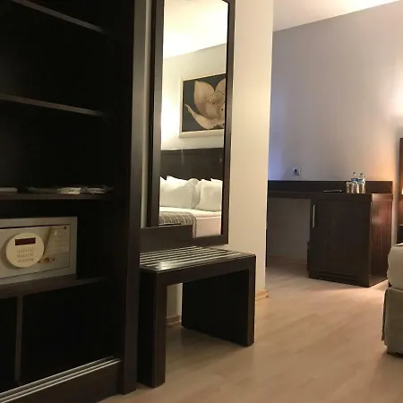 Hotel Mim 4*
