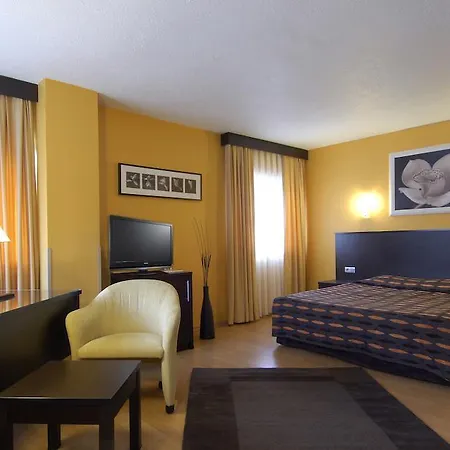 Hotel Mim 4*