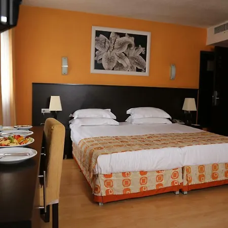 Mim Hotel 4*